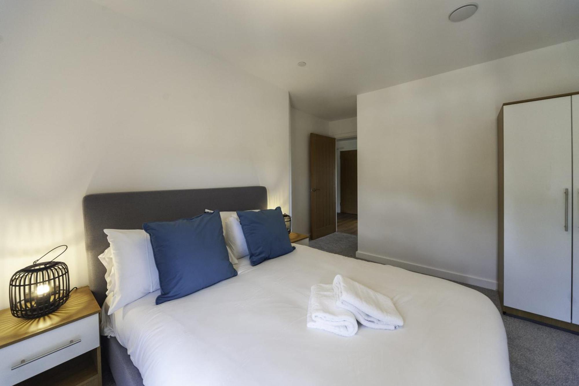 Lovely 2 Bedroom Apartment In Central Ashford Ashford  Dış mekan fotoğraf