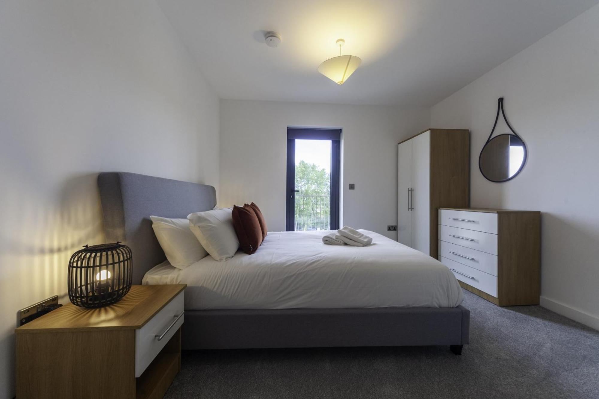 Lovely 2 Bedroom Apartment In Central Ashford Ashford  Dış mekan fotoğraf