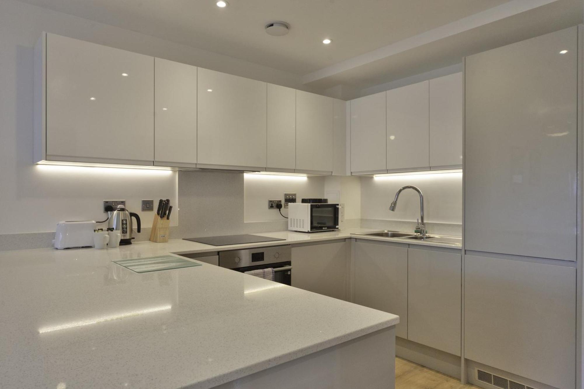 Lovely 2 Bedroom Apartment In Central Ashford Ashford  Dış mekan fotoğraf